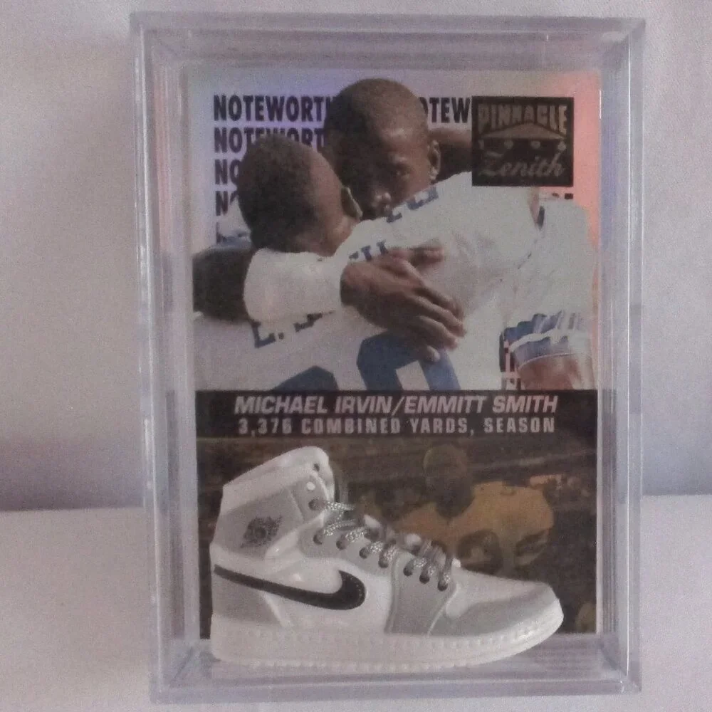 Michael Irvin & Emmit Smith ZENITH PENNACLE Shadow Box Football Card & Shoe